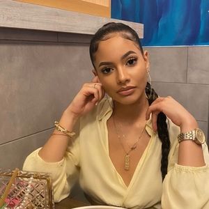 Meet your Posher, Melissa